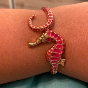 Really pretty stunning pink seahorse bracelet